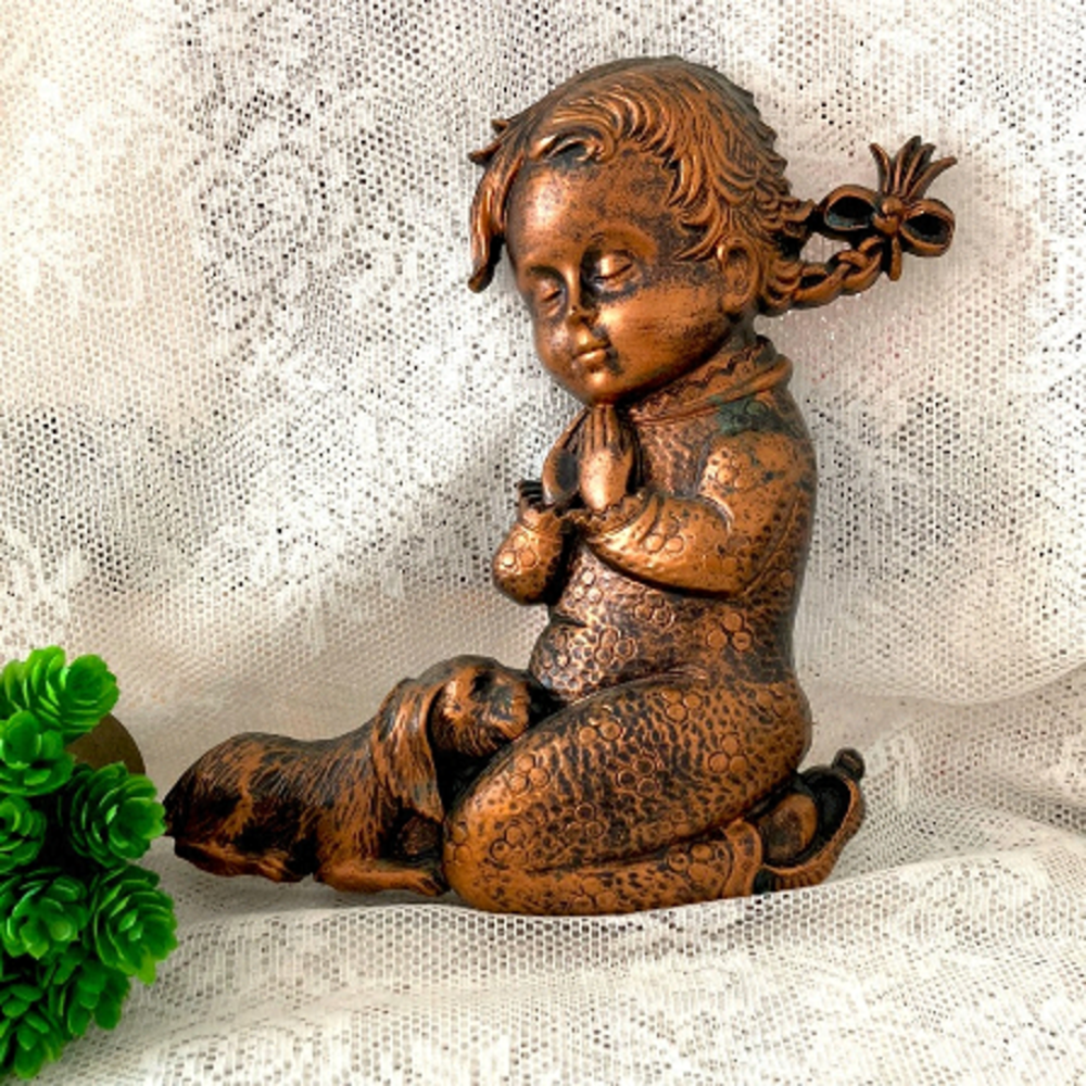 Vintage Retro resin praying girl with puppy wall plaque/faux copper look